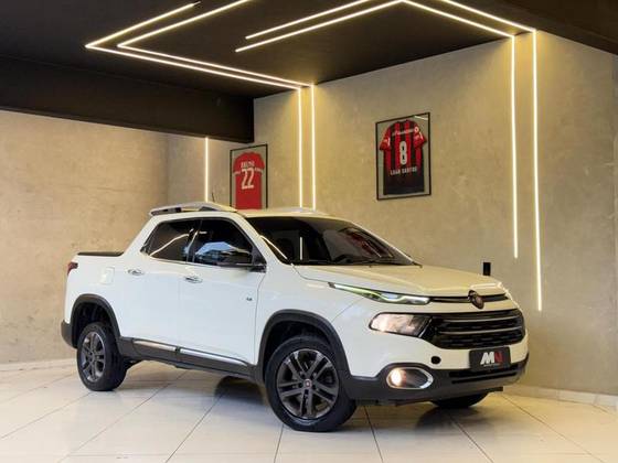 FIAT TORO 2.4 16V MULTIAIR FLEX VOLCANO AT9